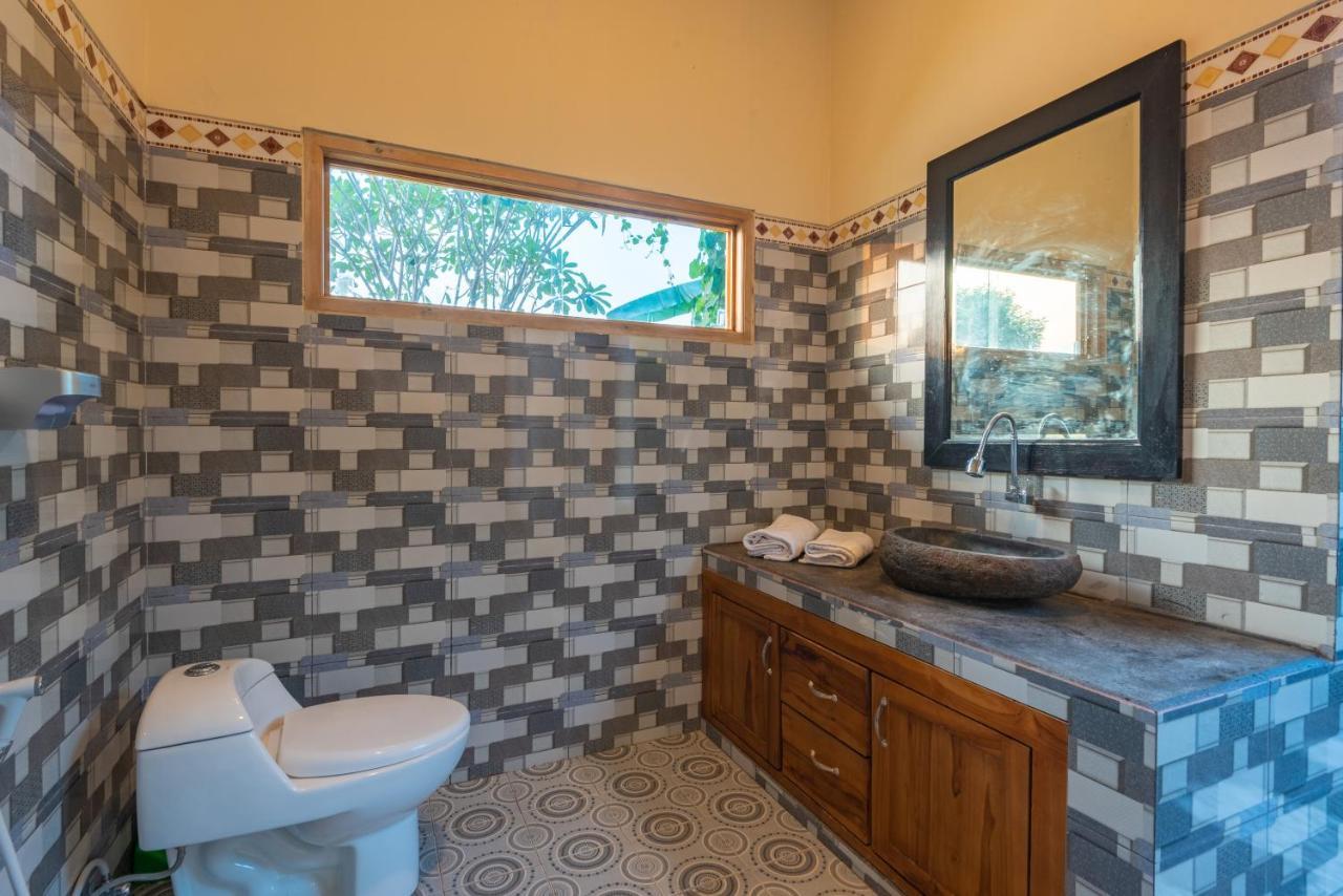 Banyuwedang Villa Ambara Sumberkima מראה חיצוני תמונה